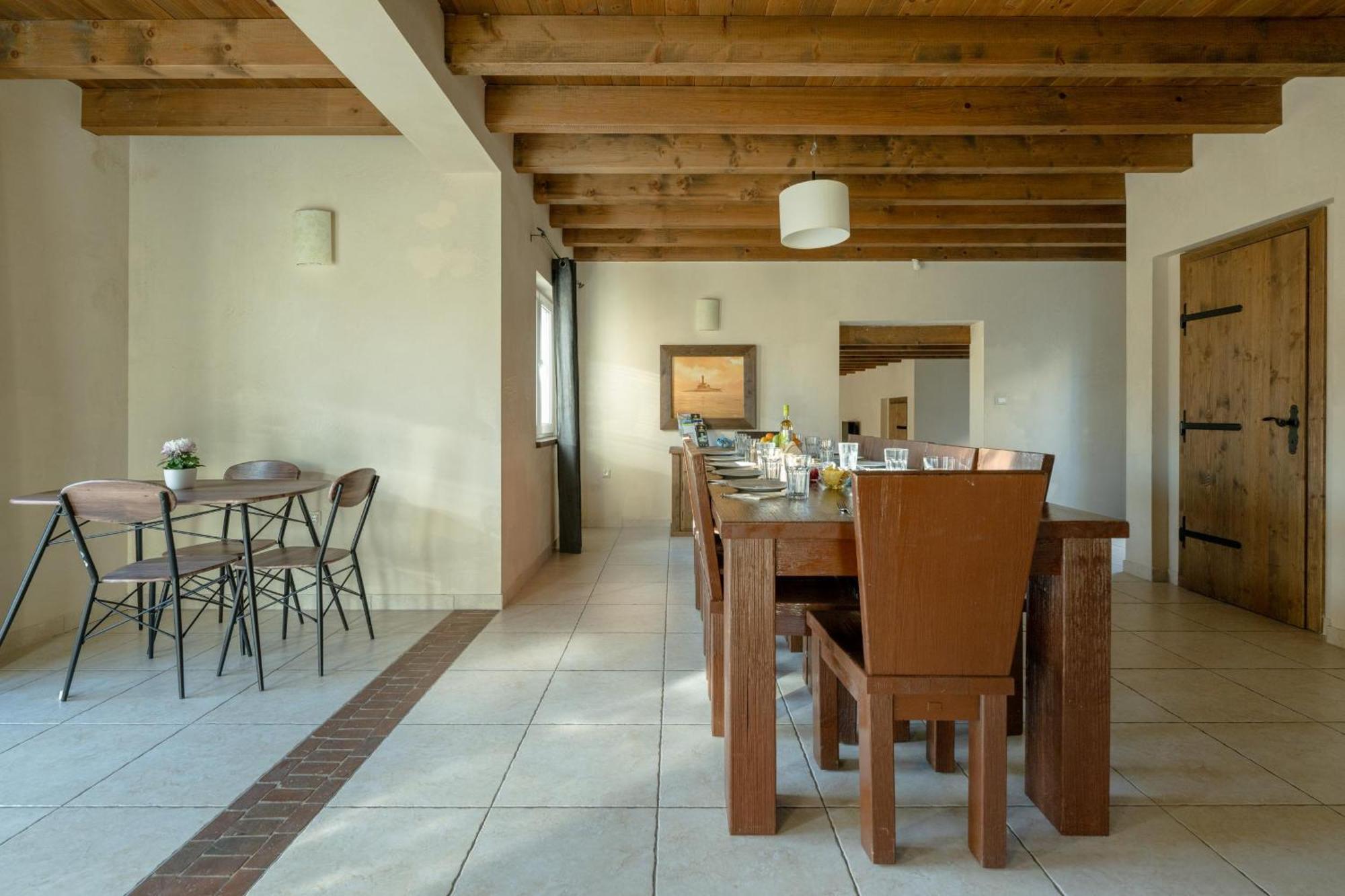 Villa Castagna Near The Sea With Private Pool And Sauna Premantura Exterior photo